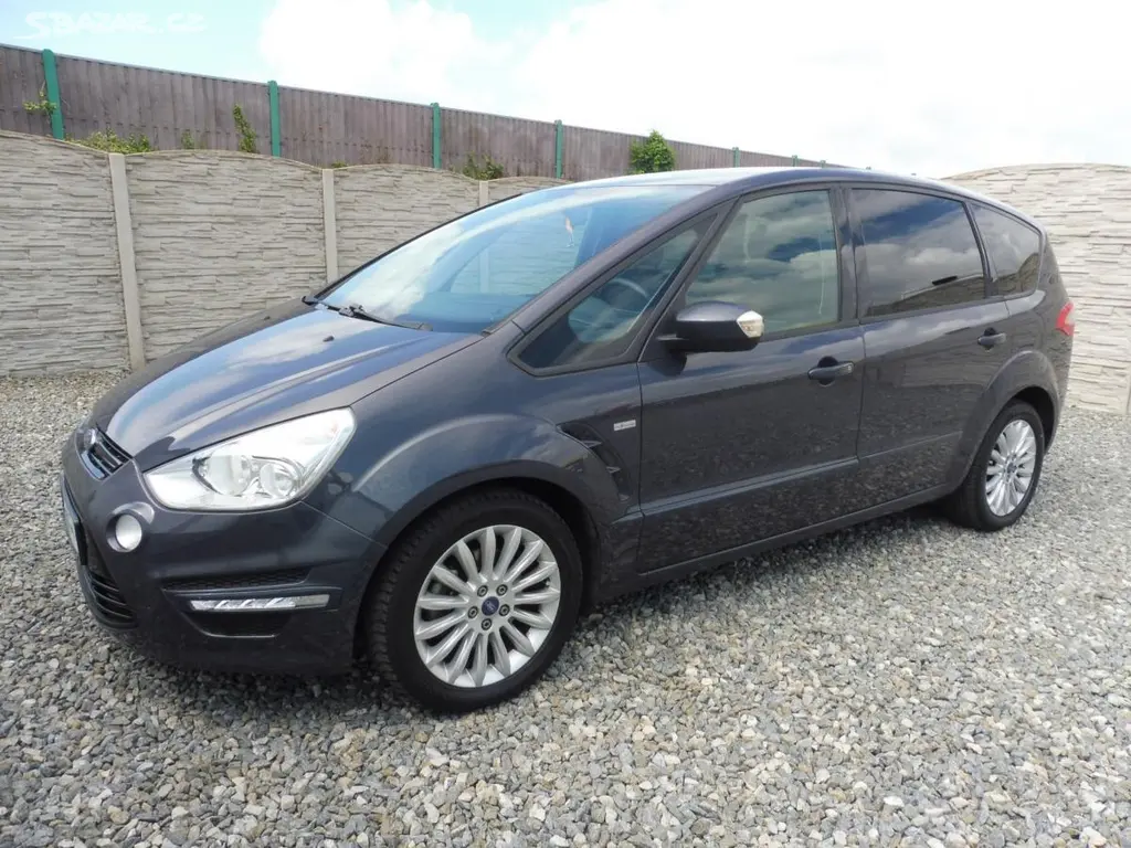 Ford S-MAX 2.0TDCi 140PS FL NAVI/AUT/STK! - fotka 3