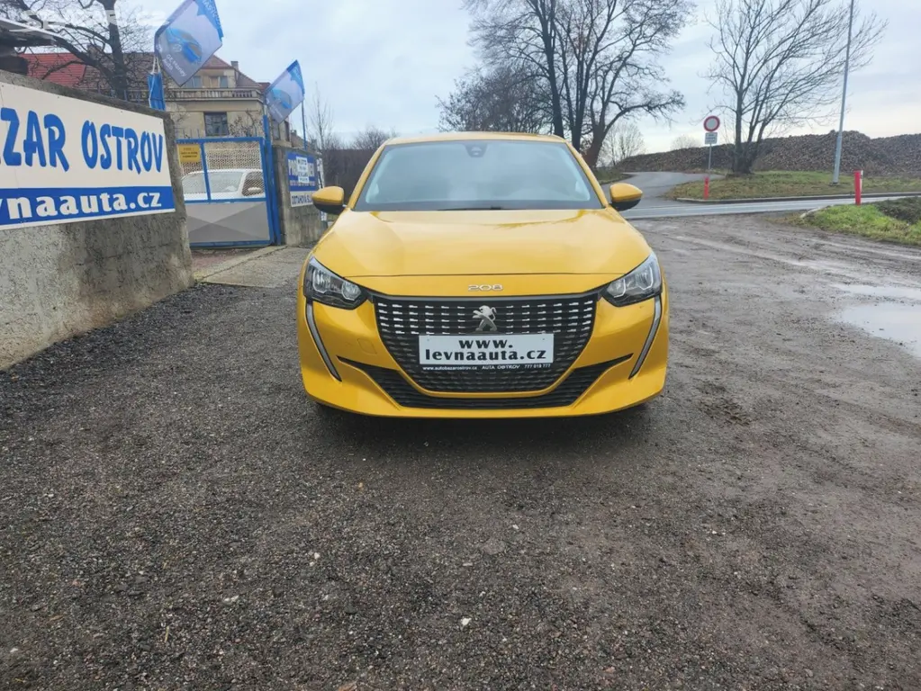 Peugeot 208 1.2 Benzín 2021 - fotka 2