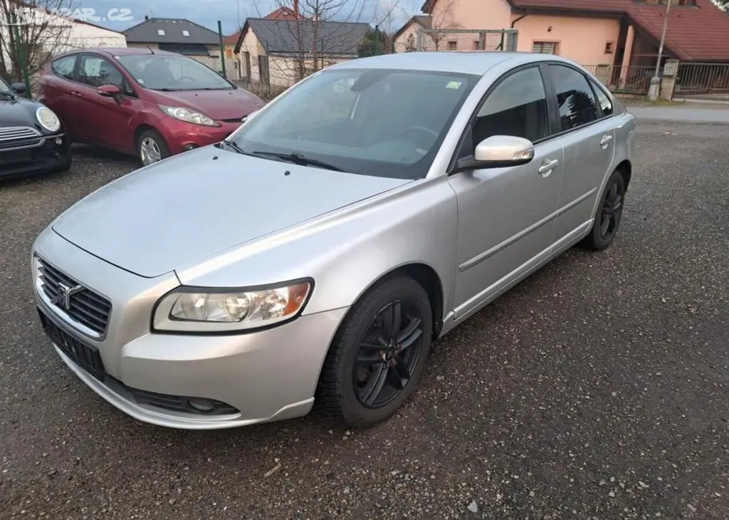 Volvo S40 1,6 D Momentum nafta manuální - fotka 3