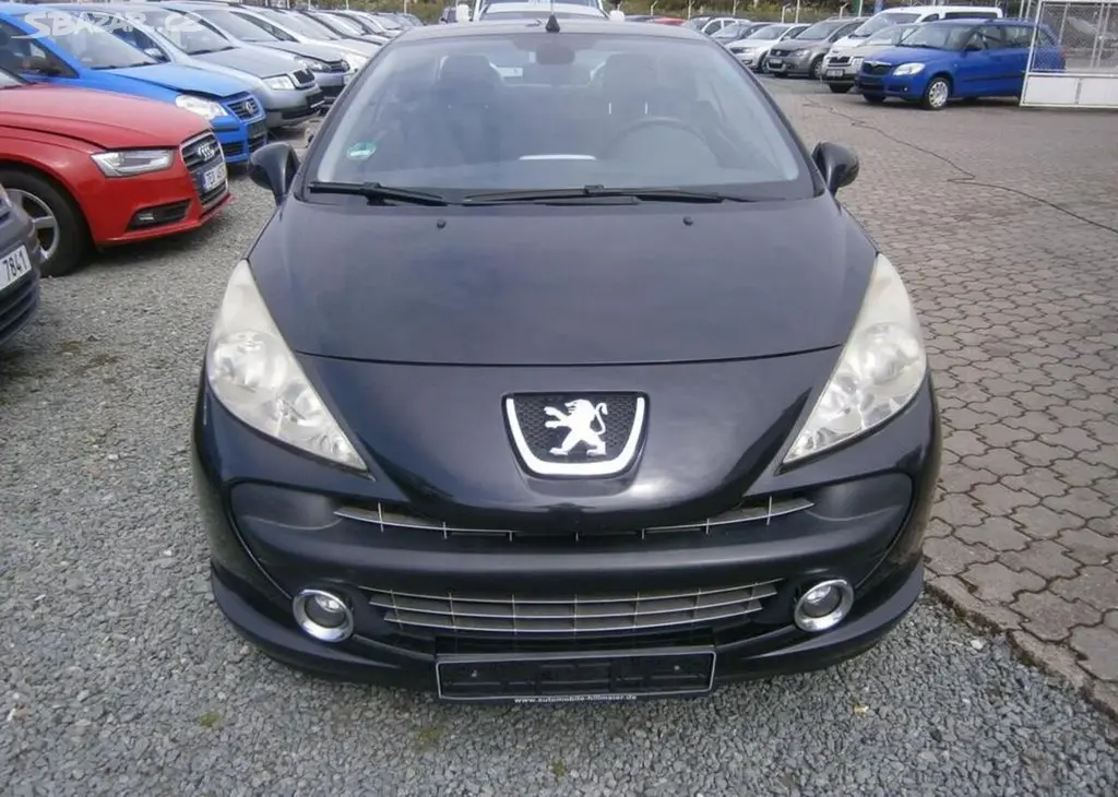 Peugeot 207 CC 1.6i serviska benzín manuální - fotka 2