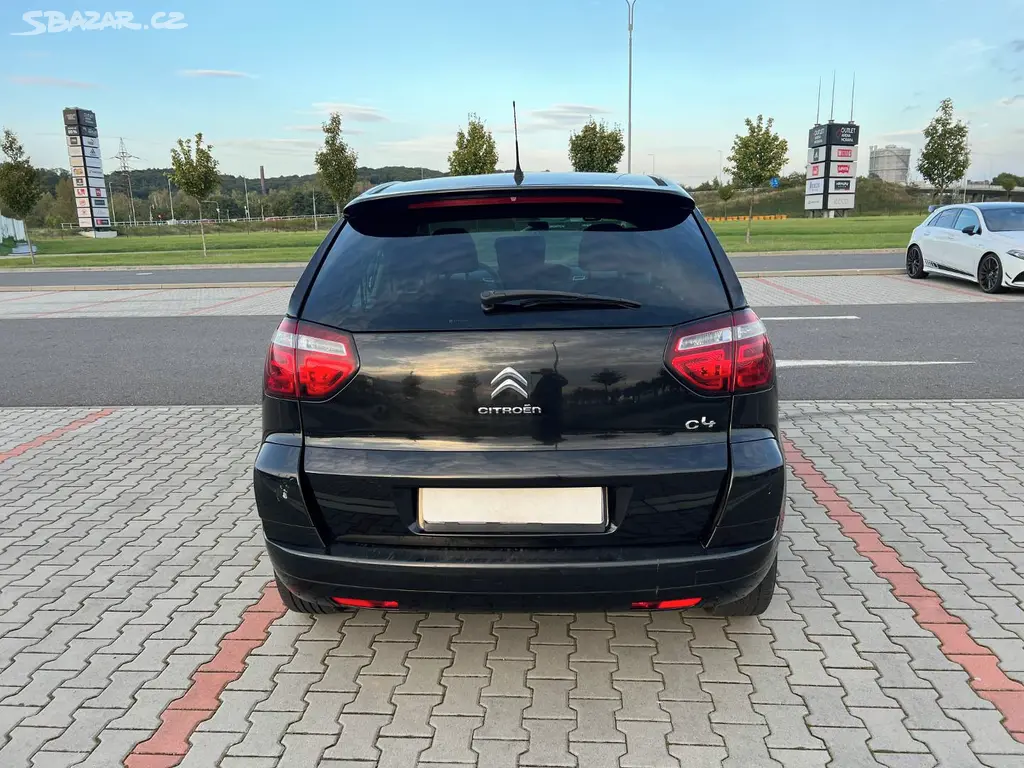 Citroen C4 Picasso 2.0 HDi 110kw digi klima 6rychl - fotka 4