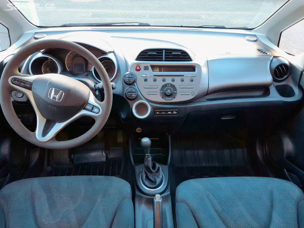 Honda Jazz 1.4 i-VTEC ve výbavě SPORT - ÚSPORNÝ - fotka 5