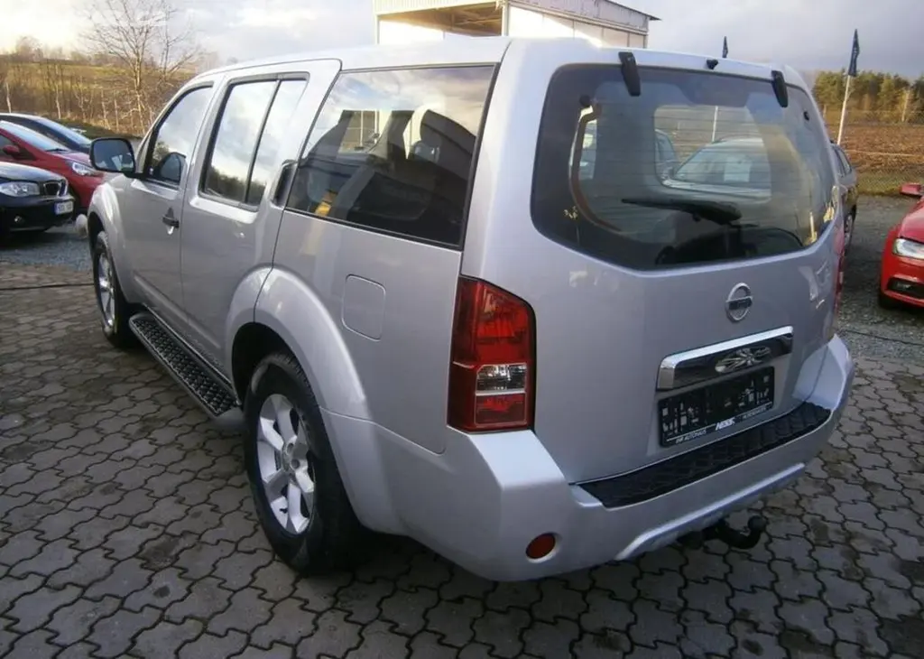 Nissan Pathfinder 2.5DCi 140kw,4x4,serviska nafta - fotka 5