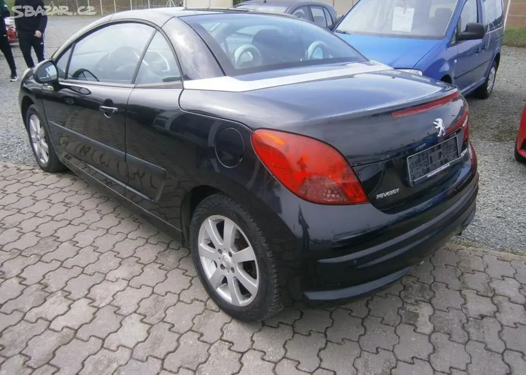 Peugeot 207 CC 1.6i serviska benzín manuální - fotka 5