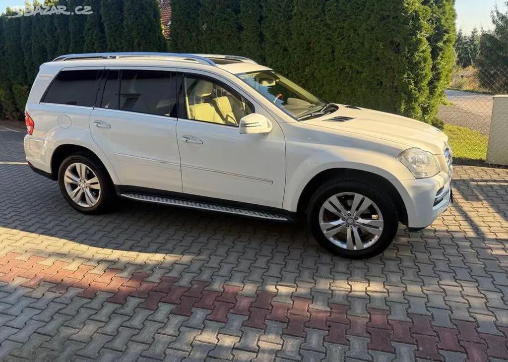 Mercedes-Benz GL 450i /250kw 4x4 7 Míst Tažné - fotka 2