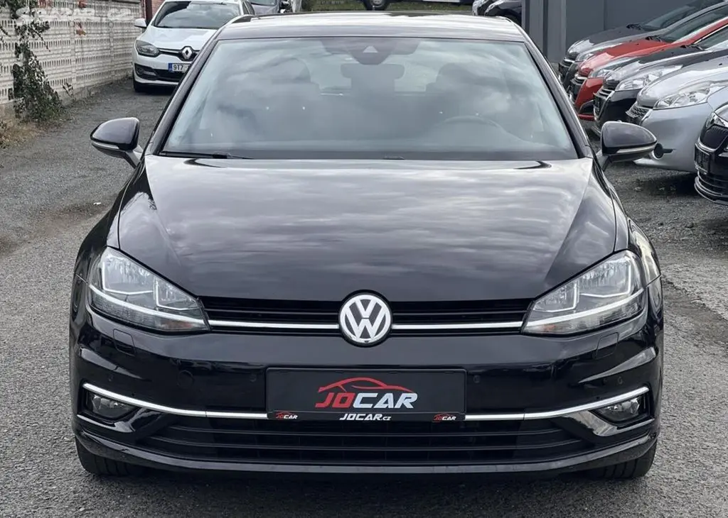 Volkswagen Golf IQ.DRIVE 1.6TDi DSG KLIMA ALU - fotka 2