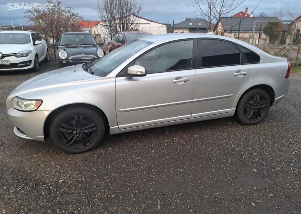 Volvo S40 1,6 D Momentum nafta manuální - fotka 4