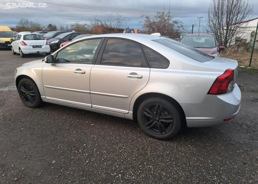 Volvo S40 1,6 D Momentum nafta manuální - fotka 5