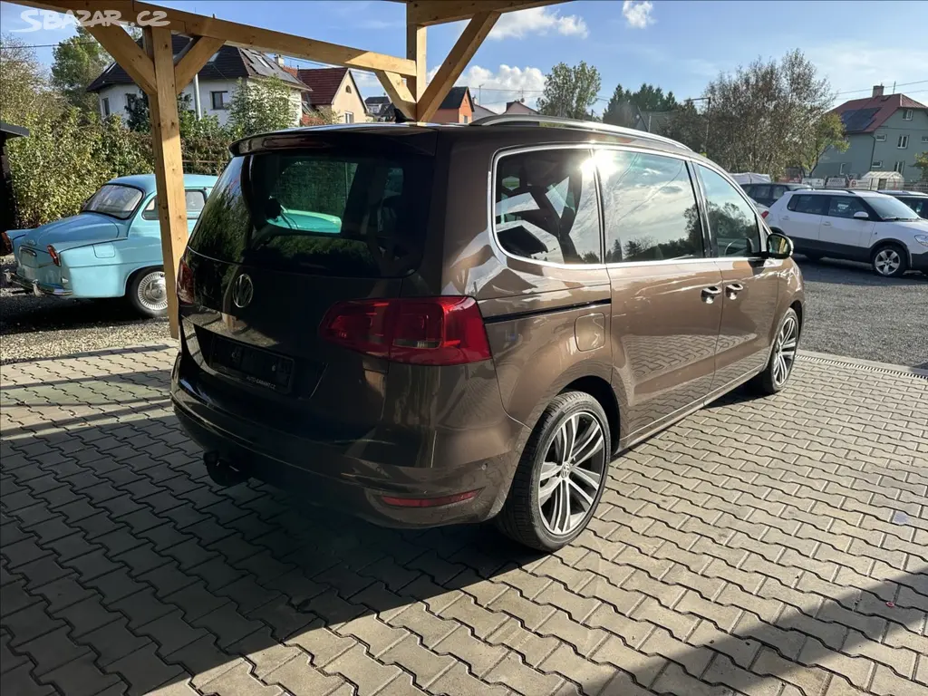 Volkswagen Sharan, 2,0 TDi 130kW EDICE LIFE FULL - fotka 4