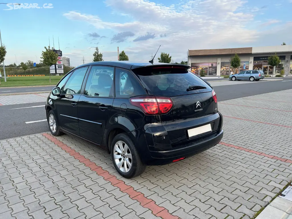 Citroen C4 Picasso 2.0 HDi 110kw digi klima 6rychl - fotka 5