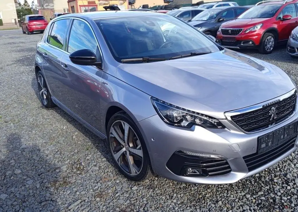 Peugeot 308 1.2 PT GT AT, Kůže, Navi benzín - fotka 2