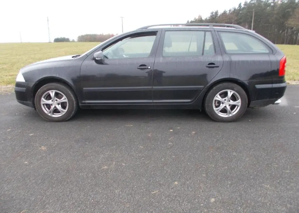 Škoda Octavia 2,0 110 KW 127 000 km nová STK - fotka 2