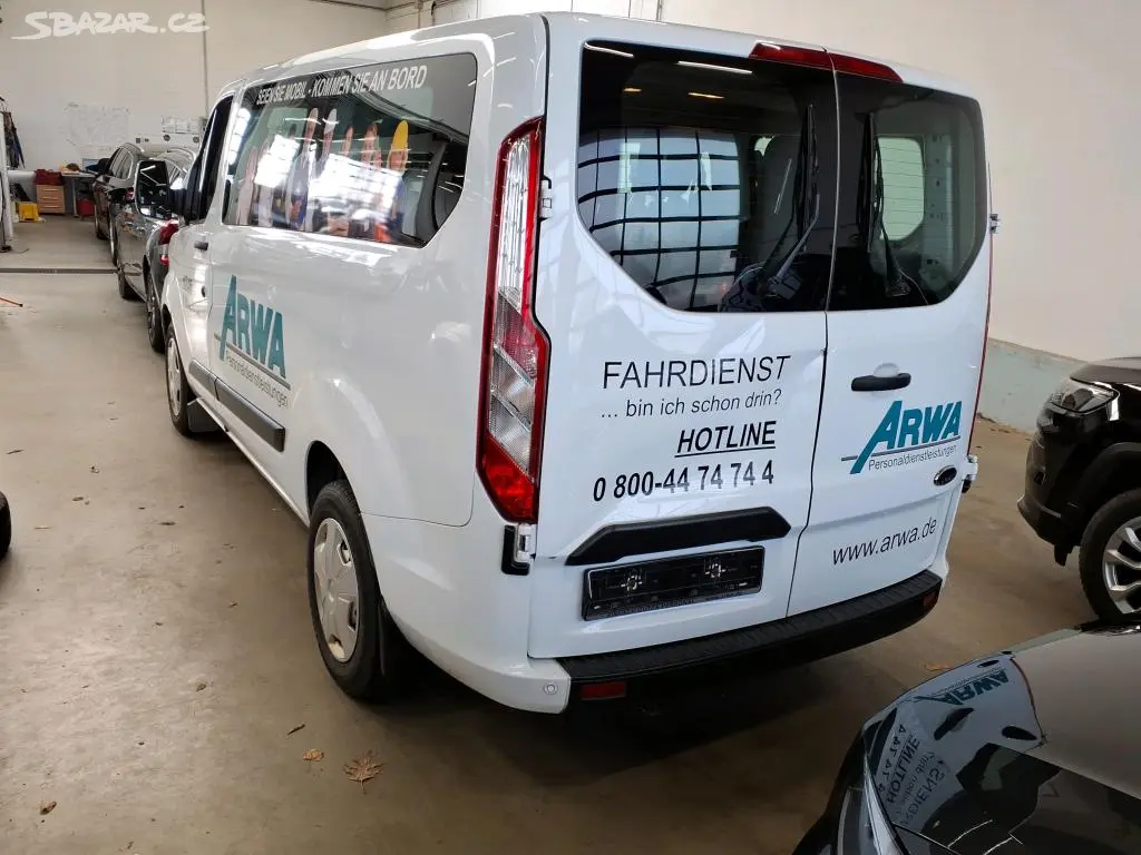 Ford Transit Custom 2,0TDCi 9Míst - fotka 4