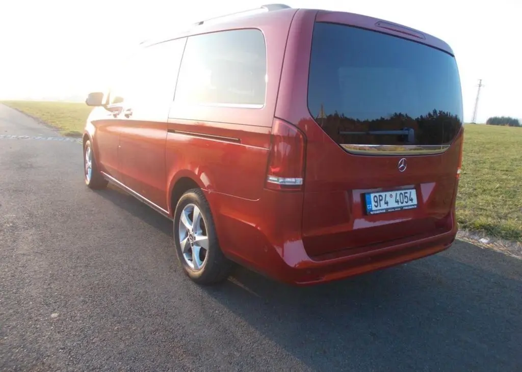 Mercedes-Benz Třídy V 2,0 250 4X4 1maj 73 000km - fotka 4