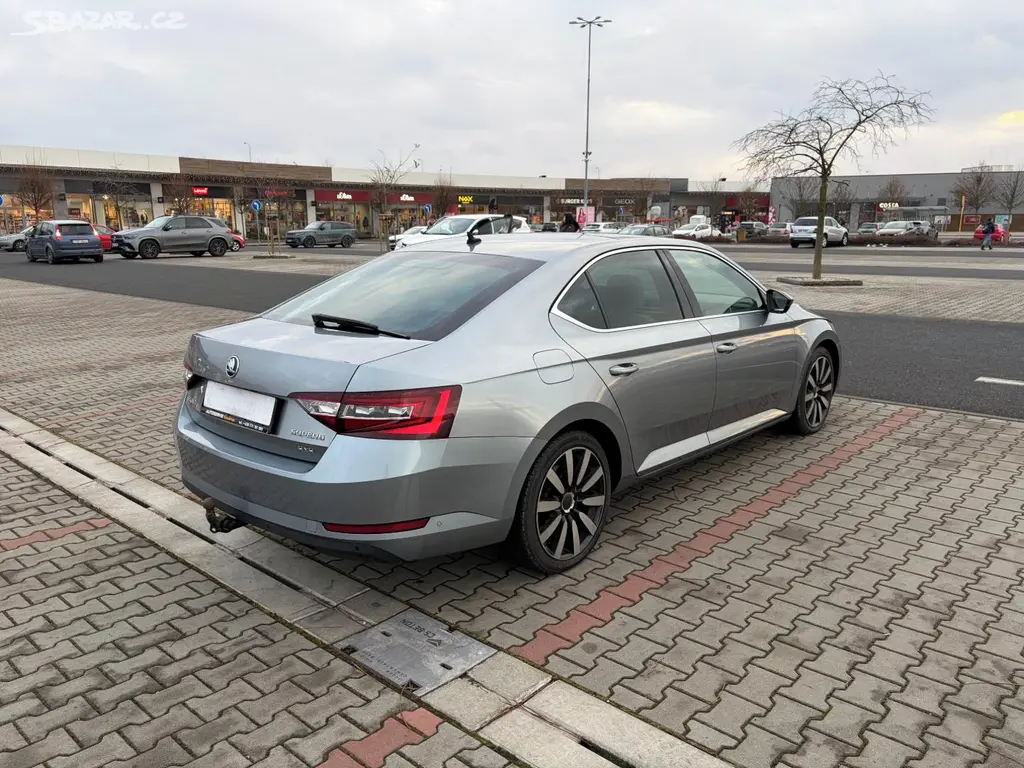 Škoda Superb III 2.0 TDi 140kw 4x4 DSG L&K ČR - fotka 3