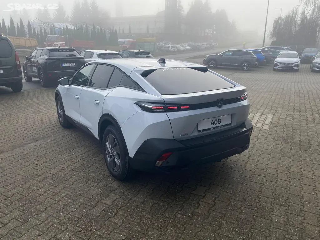 Peugeot 408, ALLURE Hybrid 145 e-DCS6 - fotka 6