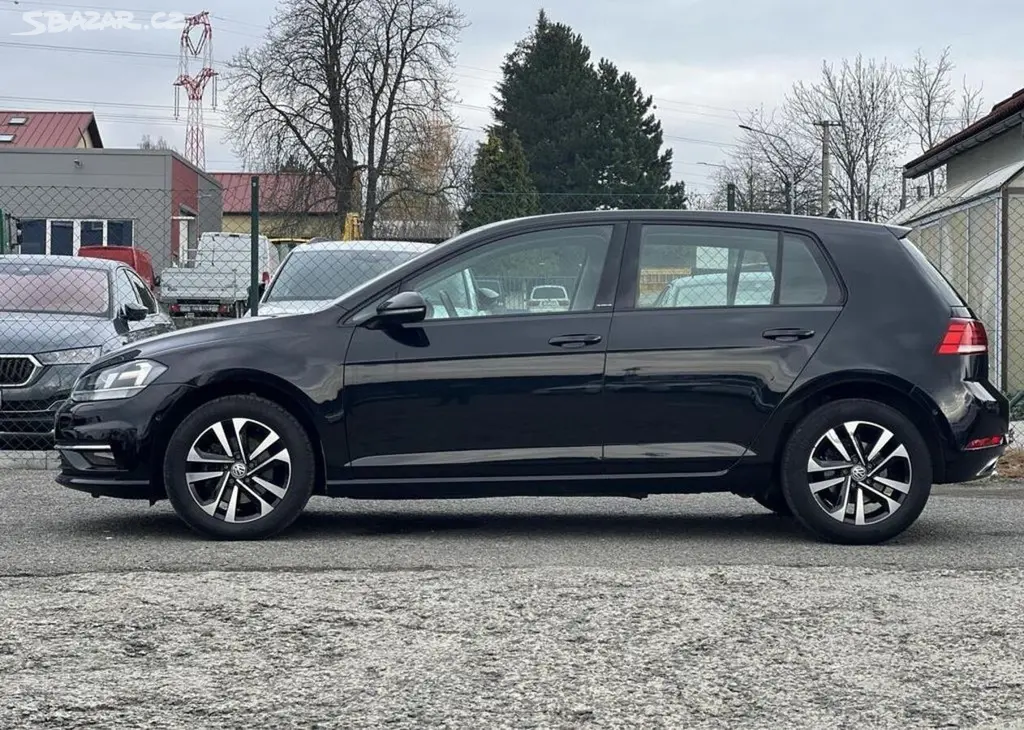 Volkswagen Golf IQ.DRIVE 1.6TDi DSG KLIMA ALU - fotka 4