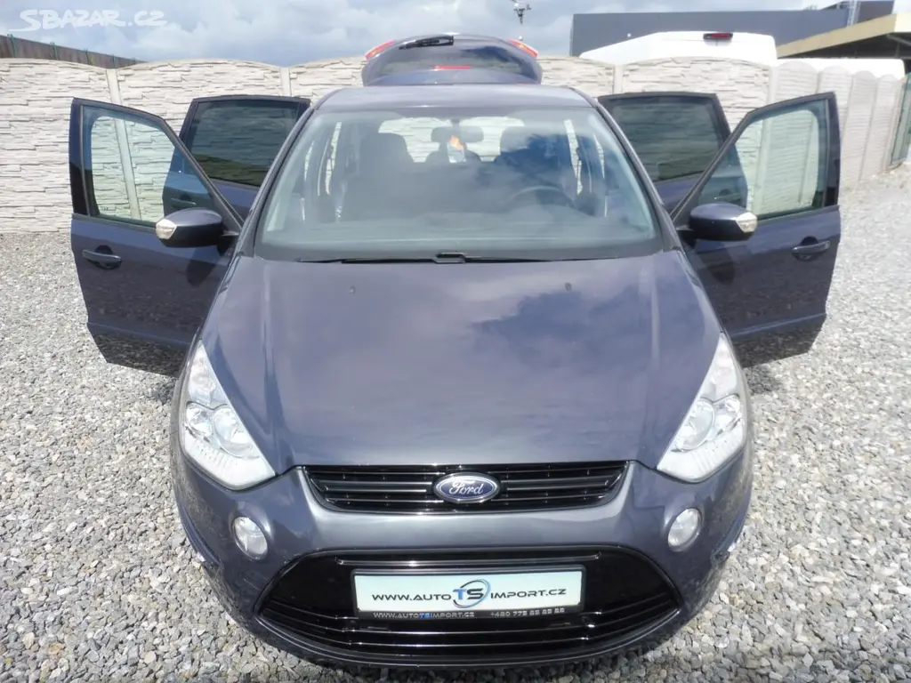 Ford S-MAX 2.0TDCi 140PS FL NAVI/AUT/STK! - fotka 2