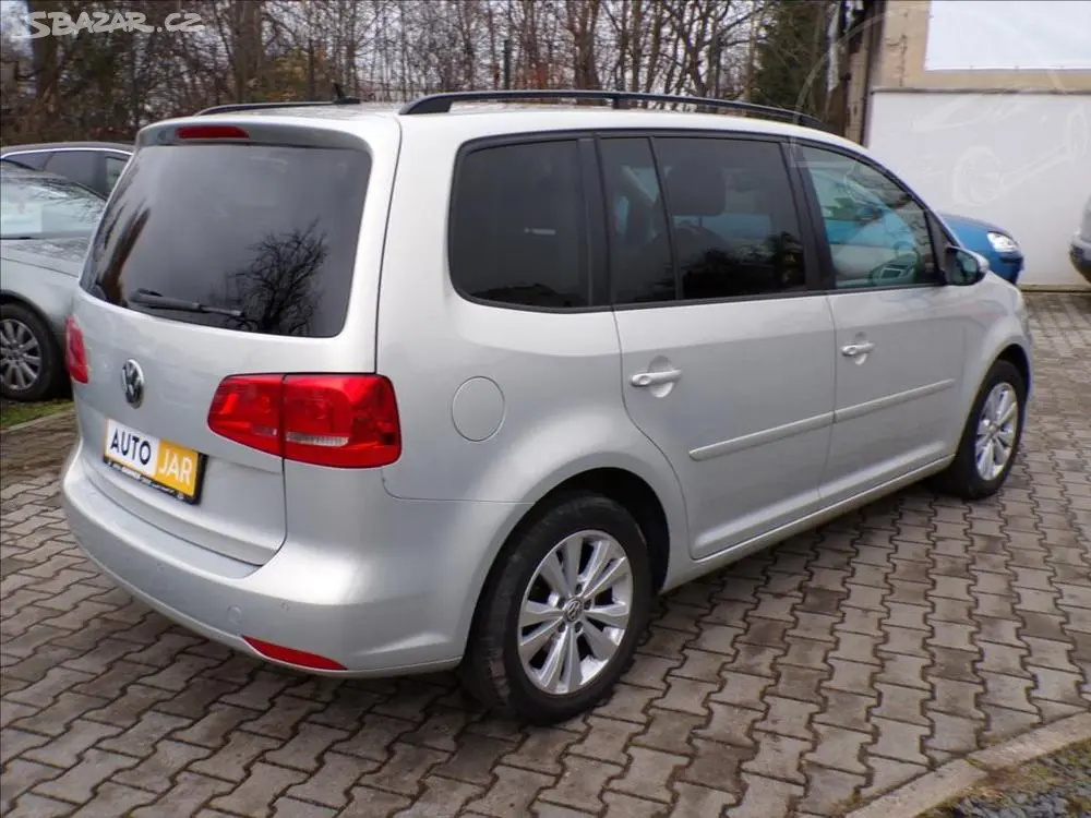 Volkswagen Touran 2,0 TDI COMFORT,WEBASTO - fotka 3