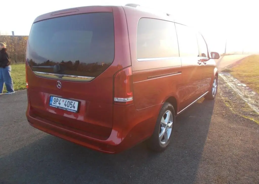 Mercedes-Benz Třídy V 2,0 250 4X4 1maj 73 000km - fotka 6