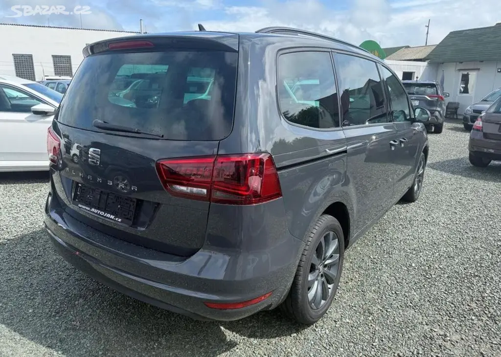 Seat Alhambra 2.0 TDI STYLE CONNECT nafta manuální - fotka 4