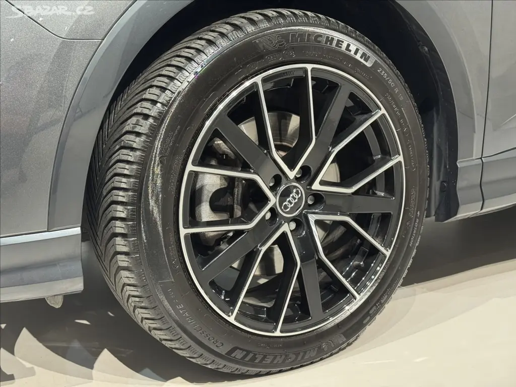 Audi Q3, 2,0 TFSi 4x4 Sportback S-Line - fotka 6