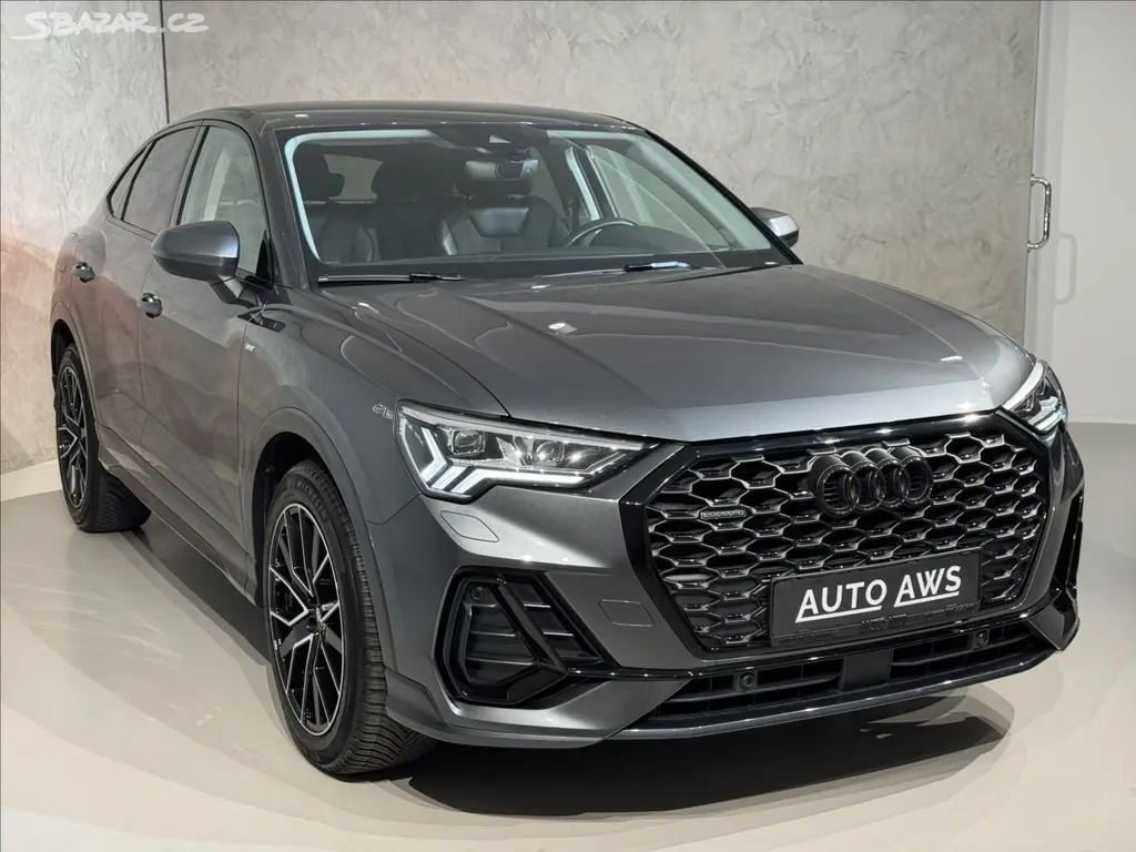 Audi Q3, 2,0 TFSi 4x4 Sportback S-Line - fotka 3