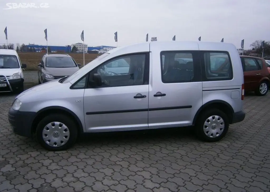 Volkswagen Caddy 1.6i 75kw,,Live benzín manuální - fotka 4