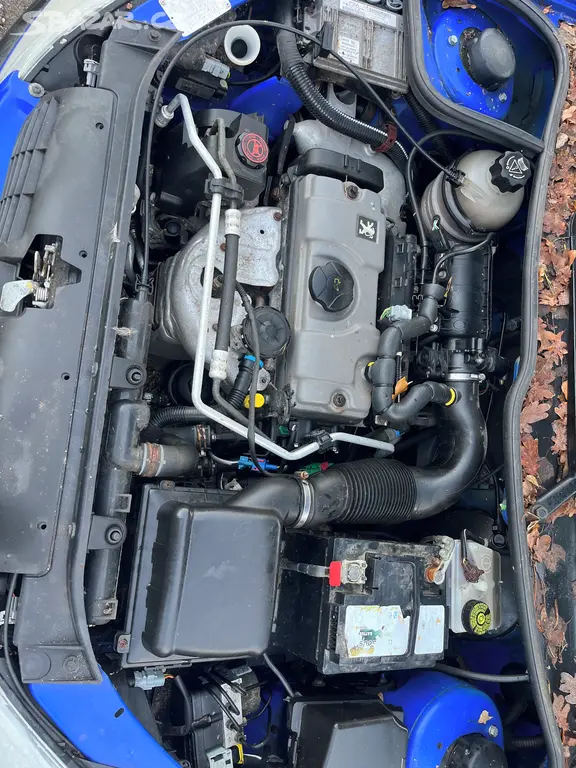 Peugeot 206 1,4i combi 2005 - fotka 6