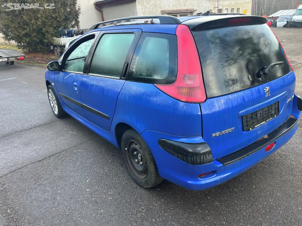 Peugeot 206 1,4i combi 2005 - fotka 4