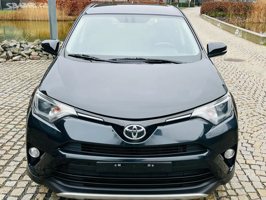 Toyota Rav4, 2.0D 1.MAJITEL KAMERA TAŽNÉ - fotka 5