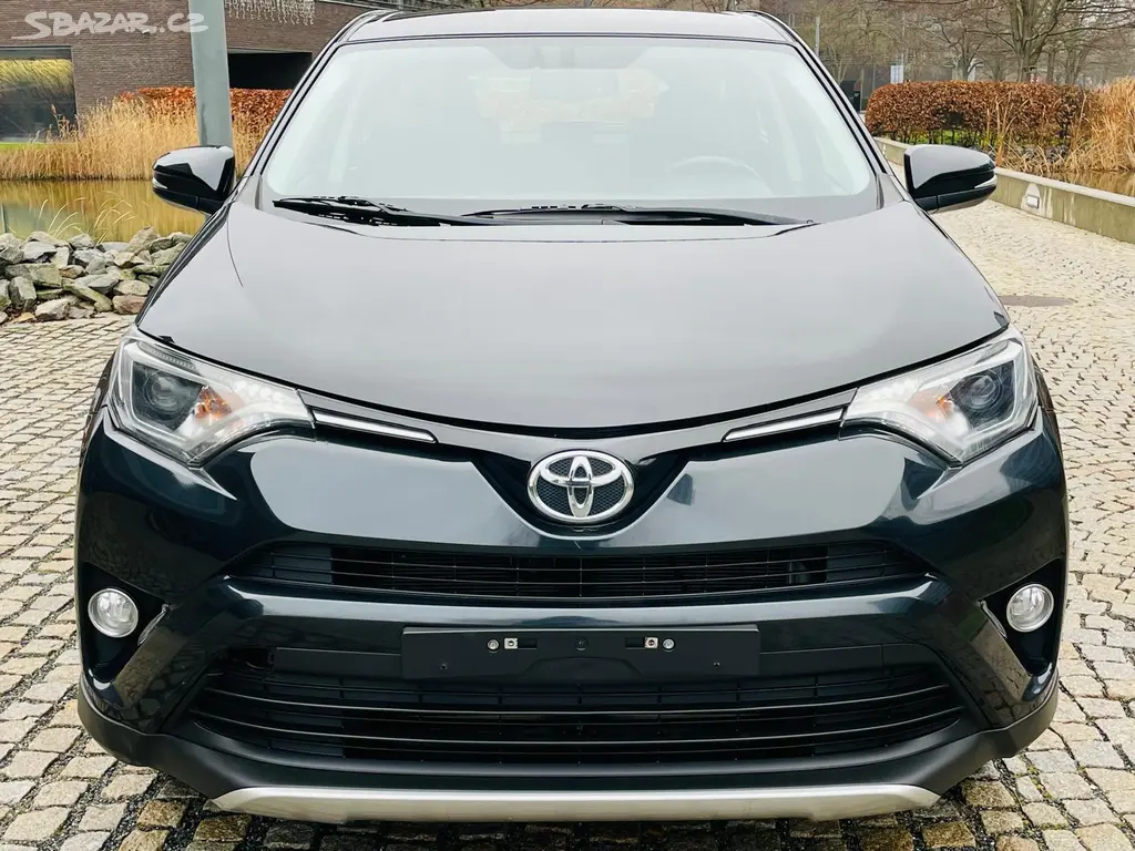 Toyota Rav4, 2.0D 1.MAJITEL KAMERA TAŽNÉ - fotka 6
