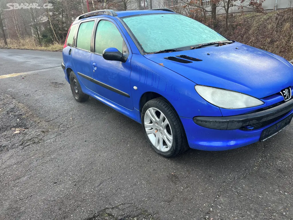 Peugeot 206 1,4i combi 2005 - fotka 2
