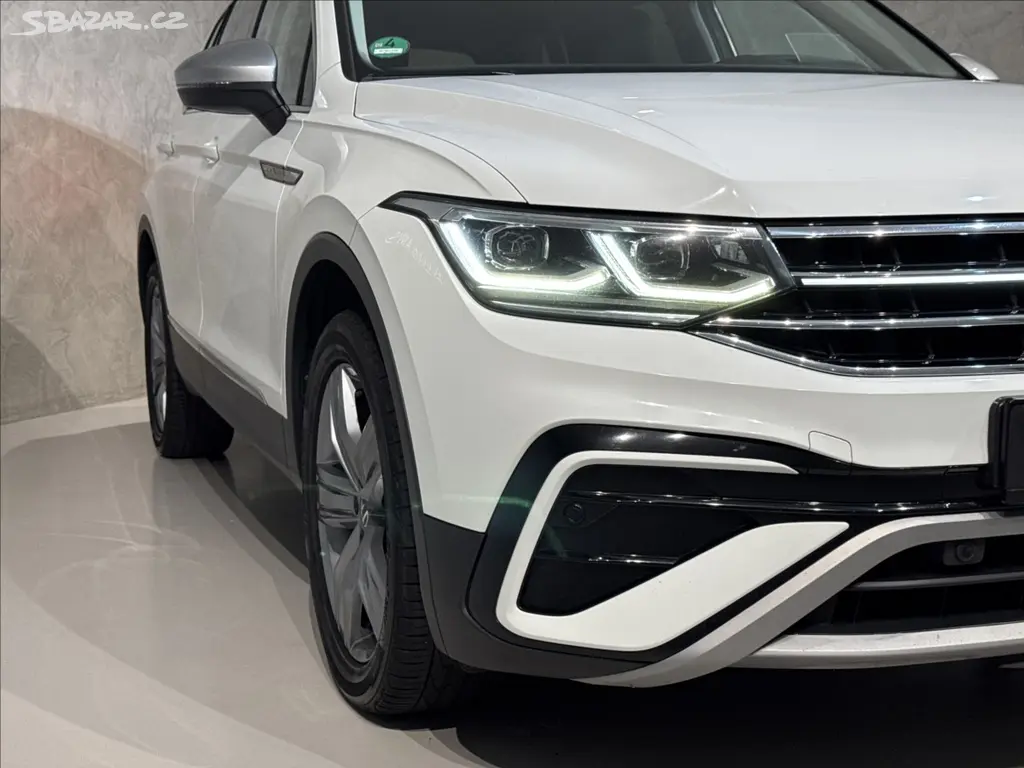 Volkswagen Tiguan Allspace, 2,0 TDi DSG 4x4 Elegance LED - fotka 4