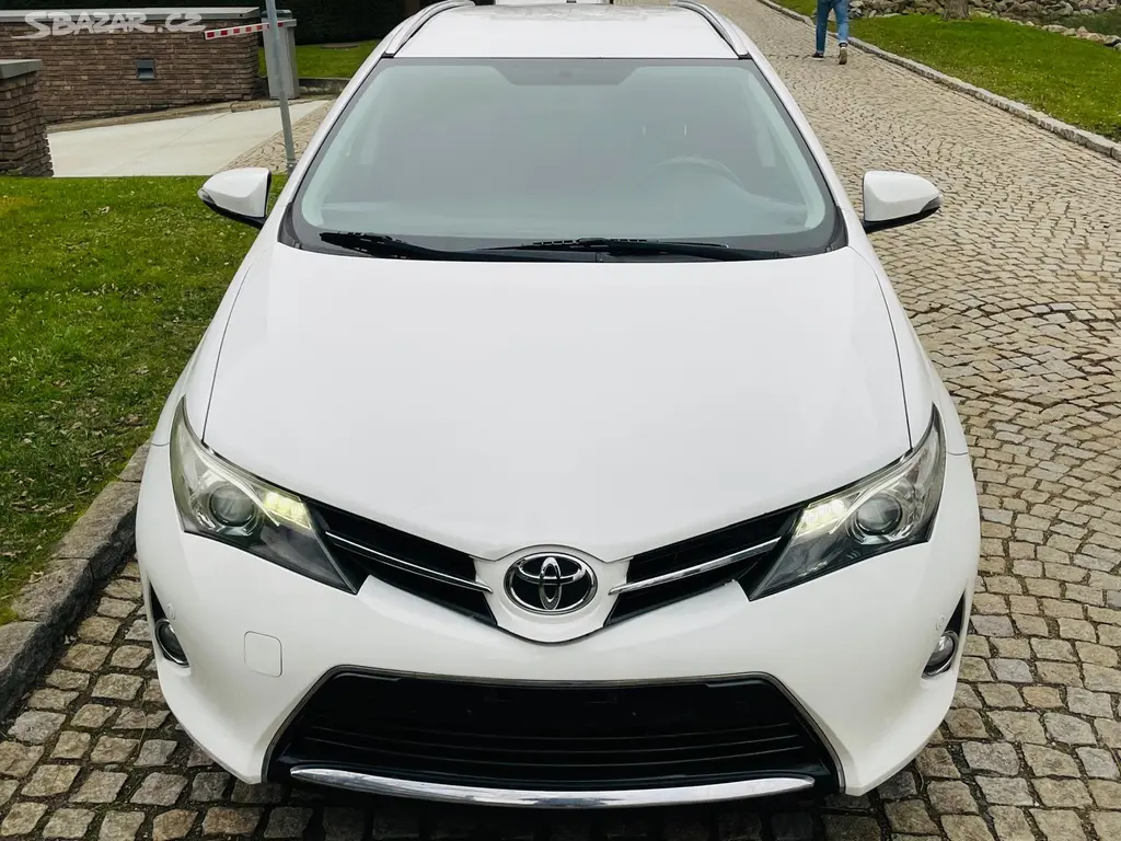 Toyota Auris, 1.6i 97KW VÝHŘEV KAM TAŽNÉ - fotka 5