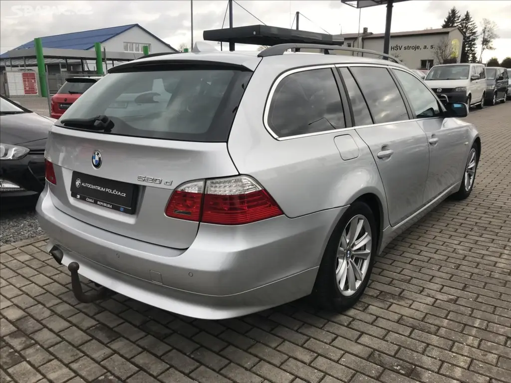 BMW Řada 5, 2,0 520d Touring - fotka 6