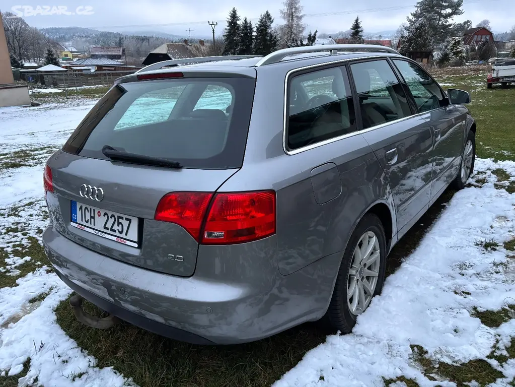 AUDI A4 Avant 2.0 96 kW, RV 2005 Combi - fotka 3