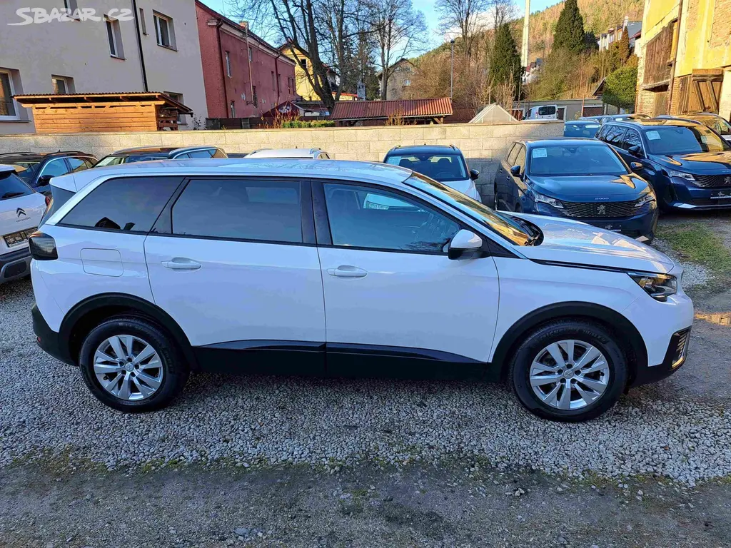 Peugeot 5008, 1,2 PT EAT8 17ALU PDC NAVI - fotka 3