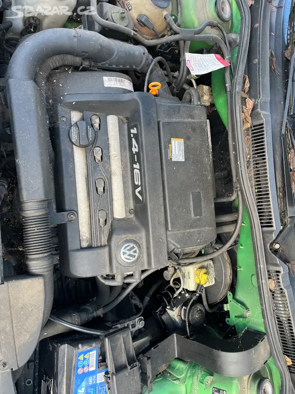 vw golf 4 1,4i16v rok 99 - fotka 5
