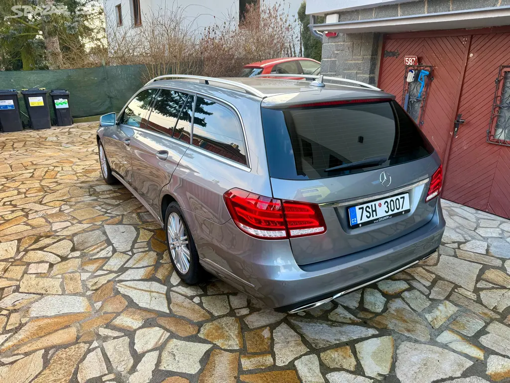 Mercedes-Benz Třídy E, 350CDI 190KW 4-MATIC AIR-MATIC - fotka 6