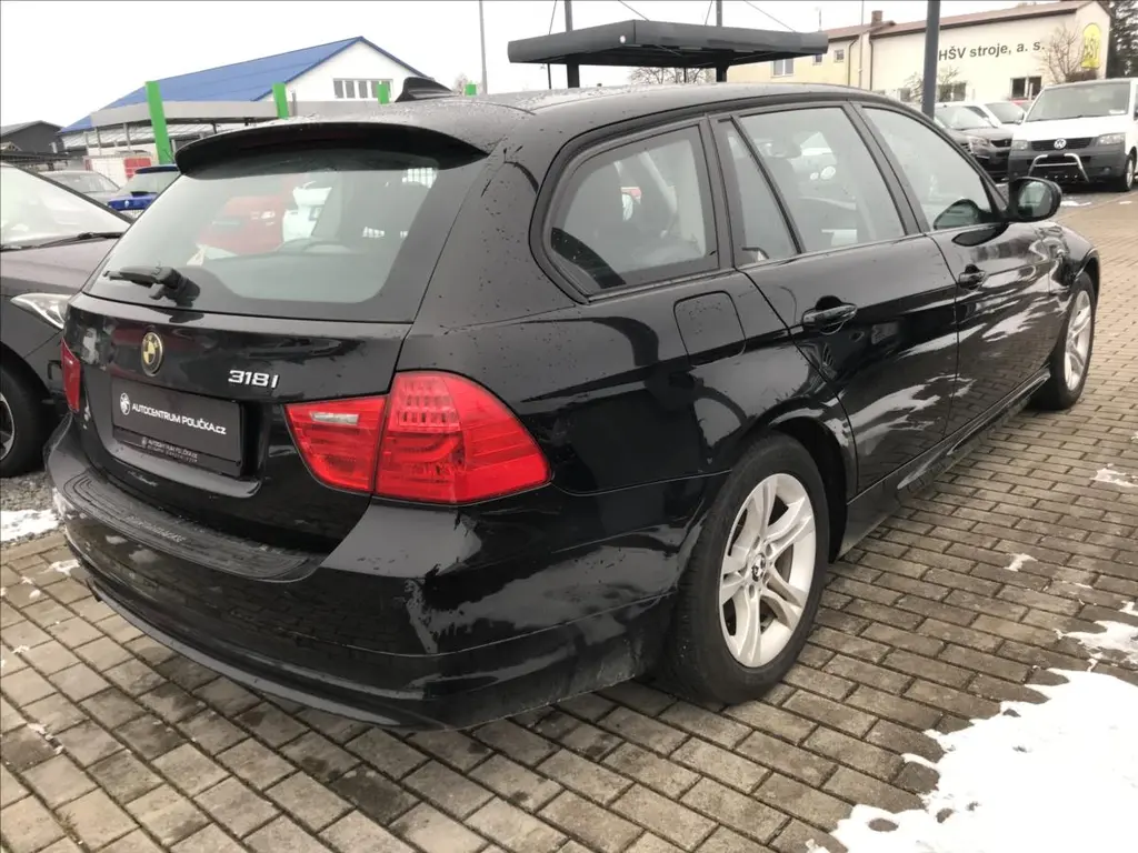 BMW Řada 3, 2,0 Touring,Velký servis 35000 - fotka 6
