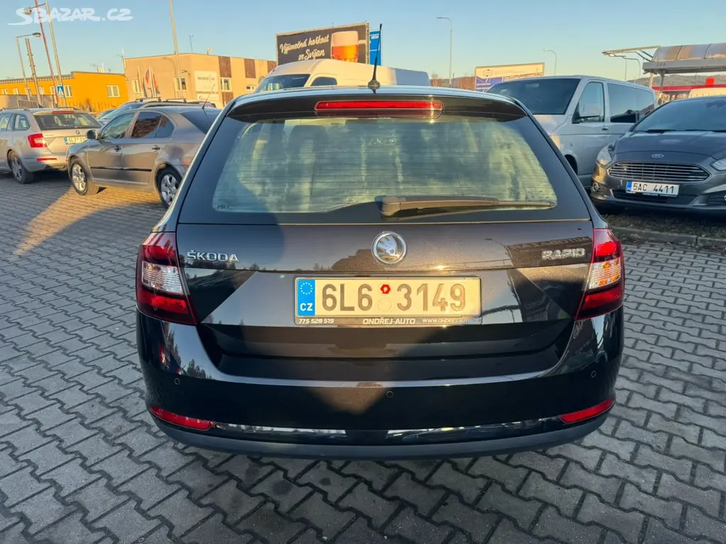Škoda Rapid, 1,0 TSI 70 KW NOVÉ BRZDY STK - fotka 5