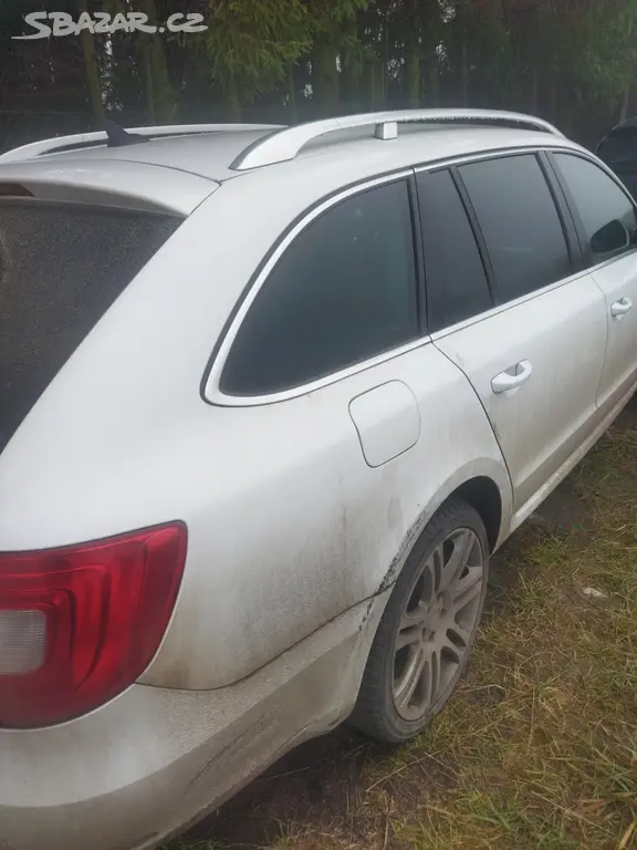 Škoda Superb 2 TDI combi - fotka 4