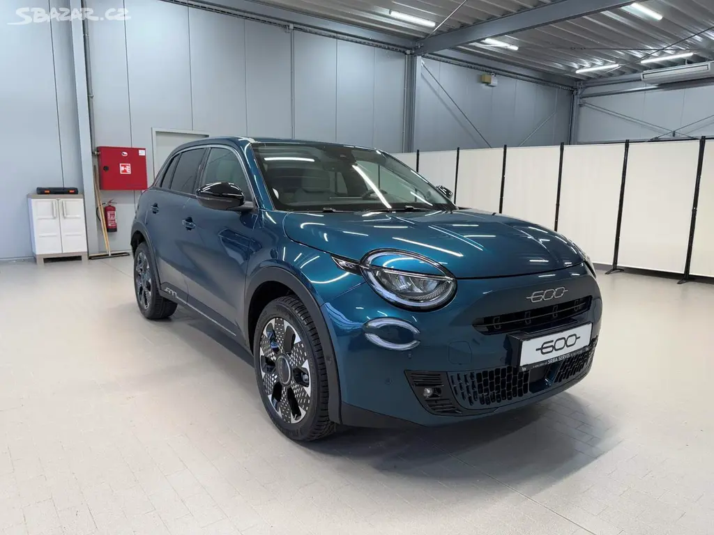 Fiat 600, La Prima 1.2 Turbo Hybrid 145k - fotka 6