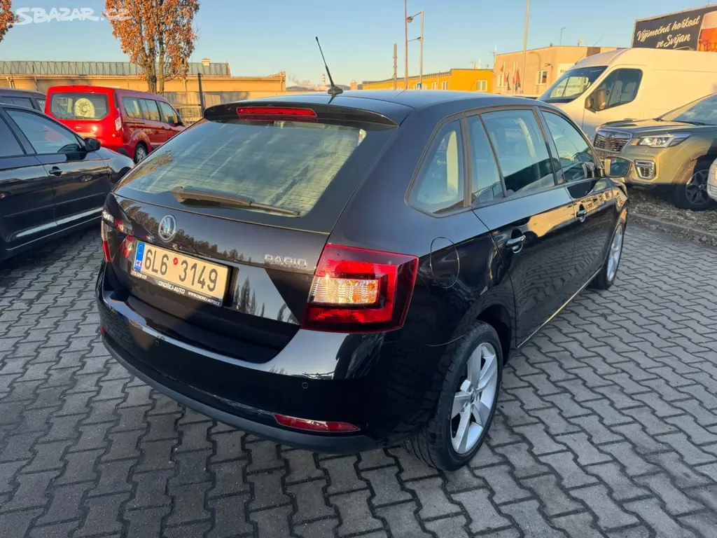 Škoda Rapid, 1,0 TSI 70 KW NOVÉ BRZDY STK - fotka 6