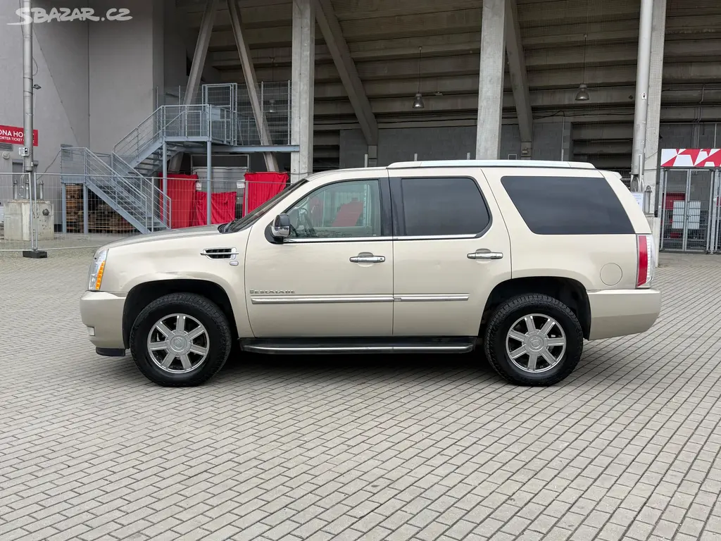 Cadillac Escalade, V8 6.2i+LPG 301kw Původ ČR DPH - fotka 2