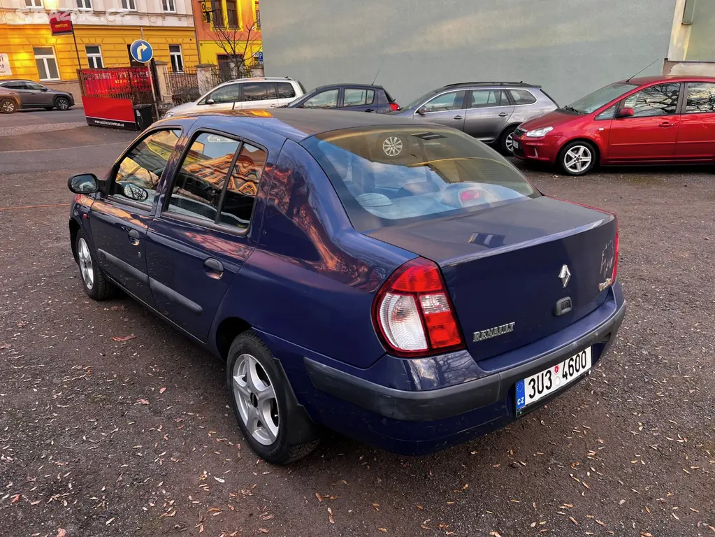 Renault Thalia, 1,4i 55 Kw Rok výroby: 4/2003 - fotka 4