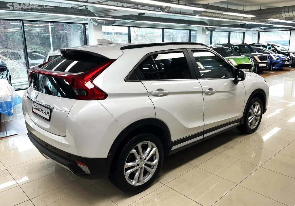Mitsubishi Eclipse Cross, 1,5 T-GDi 120kW, ČR - fotka 6