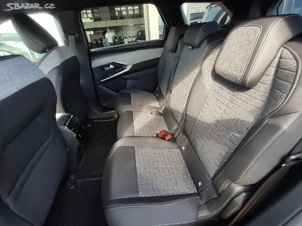 Peugeot 5008, ALLURE Hybrid 145 e-AUT6 NAVI - fotka 5