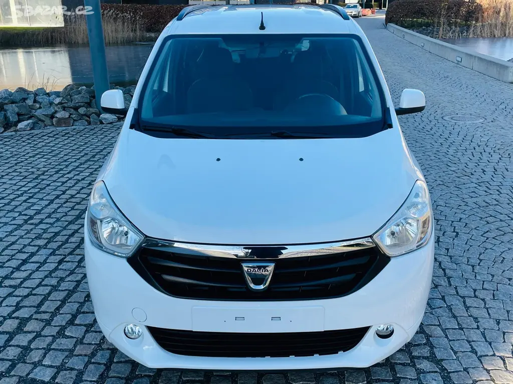 Dacia Lodgy, 1.2i 85KW MANUÁL KLIMATIZACE - fotka 5